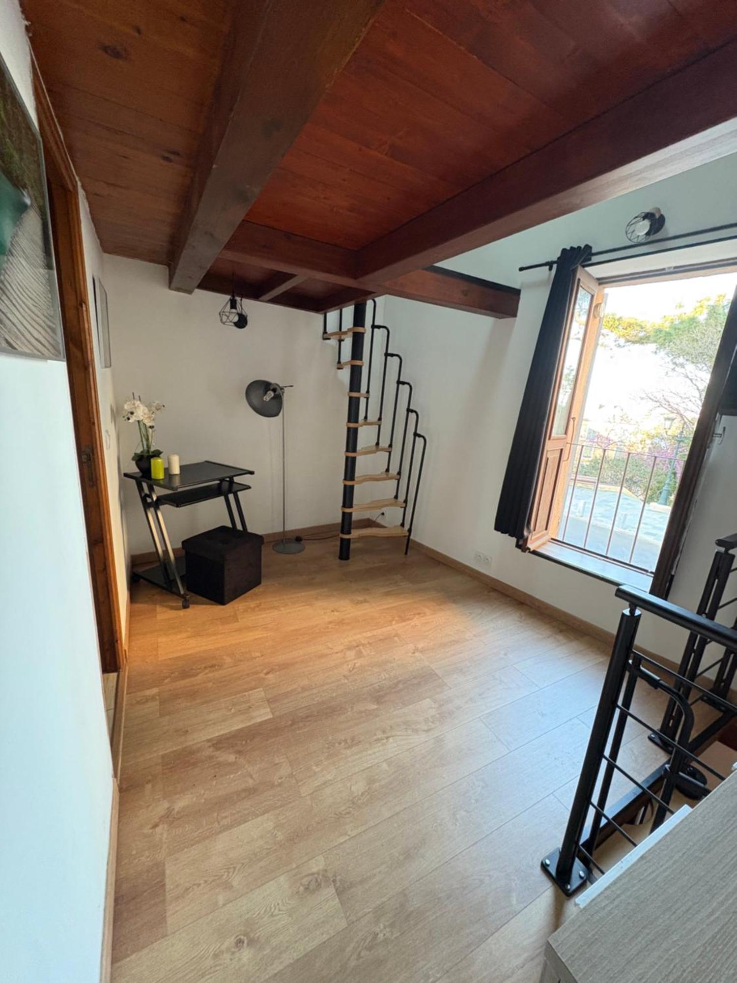 Appartement Ideal Location Triplex Centre-ville *